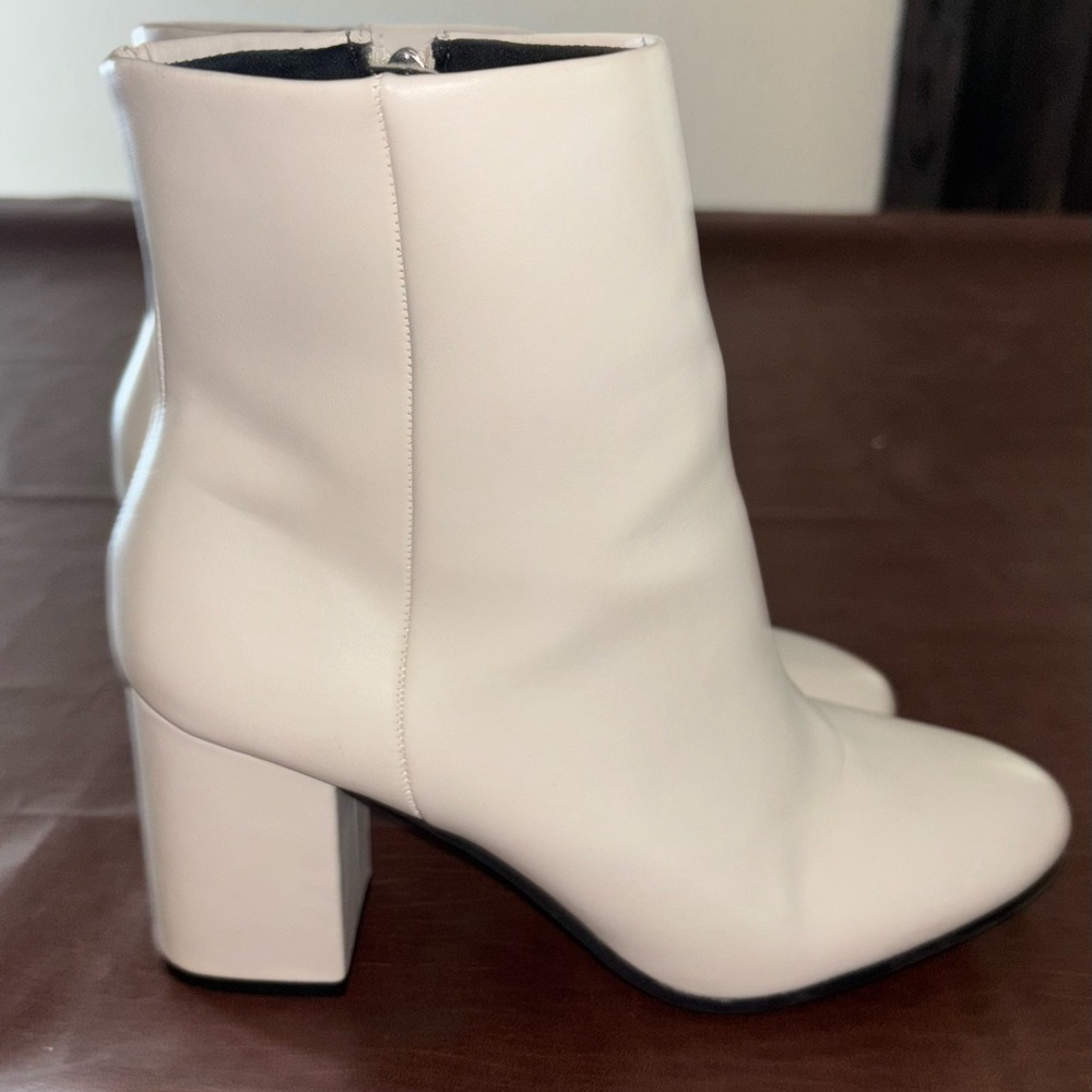 Altar’d State Elegant White Women's Booties
